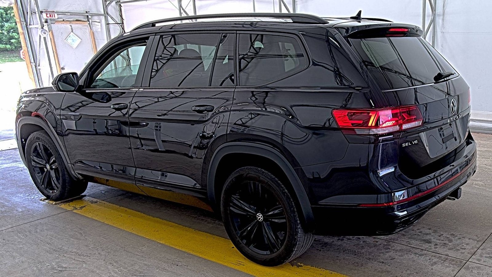 2023 Volkswagen Atlas 3.6L V6 SEL R-Line Black