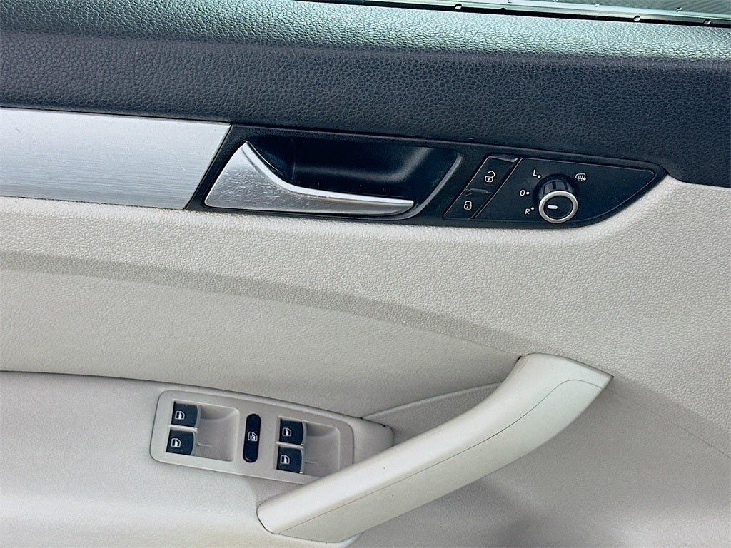 2013 Volkswagen Passat TDI SE