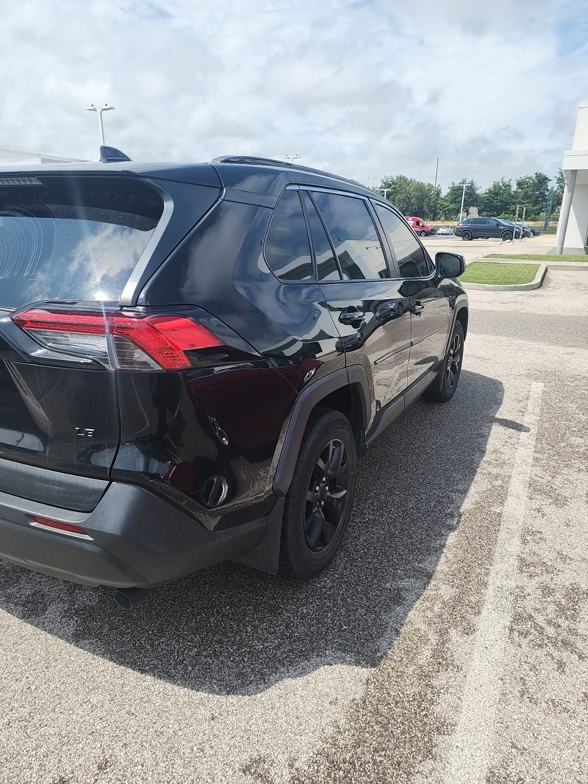 2021 Toyota RAV4 LE