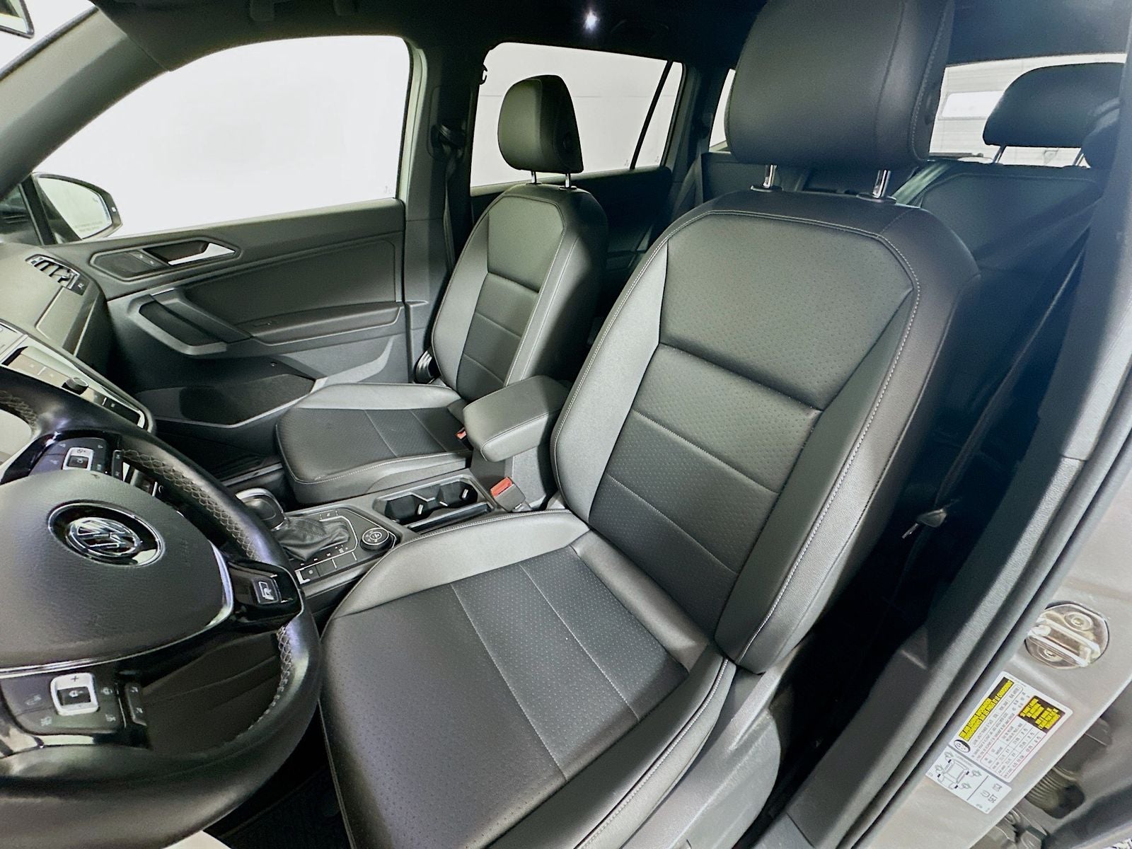 2019 Volkswagen Tiguan SEL R-Line