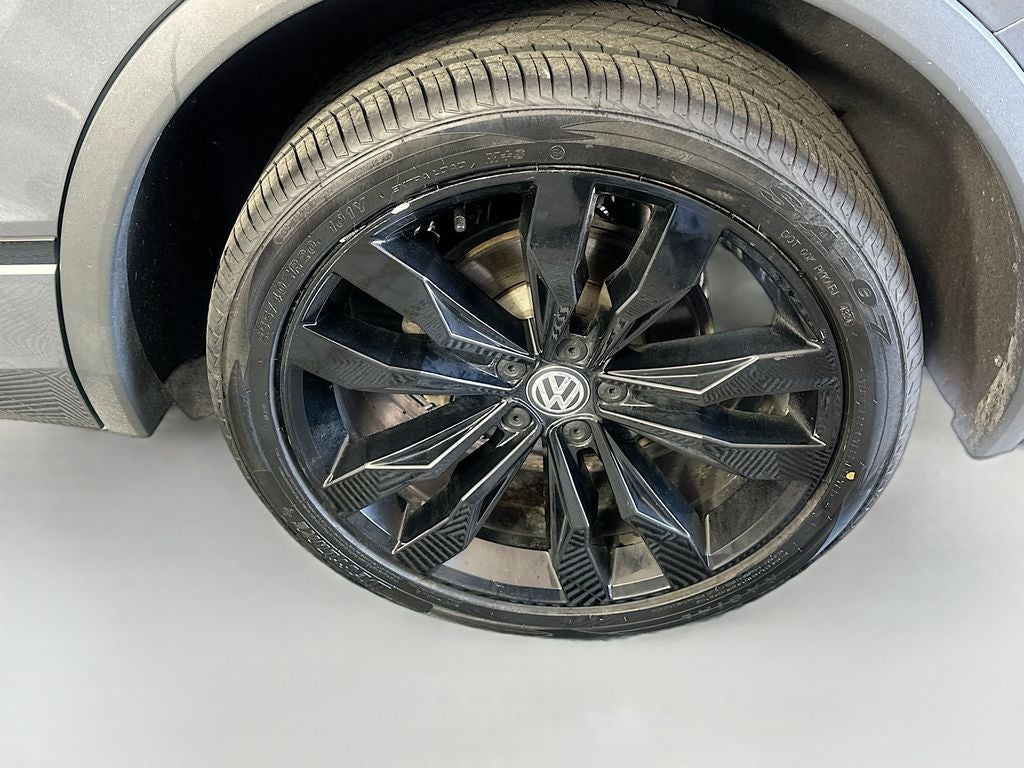 2021 Volkswagen Tiguan SE R-Line Black