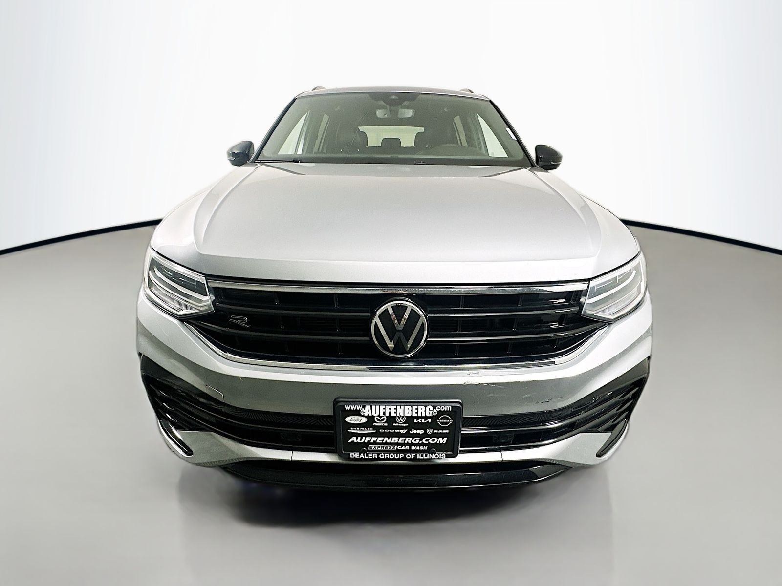 2023 Volkswagen Tiguan SE R-Line Black
