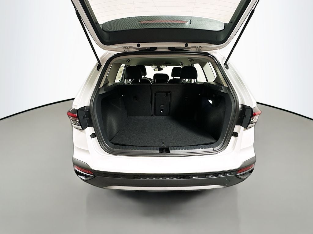 2025 Volkswagen Taos S