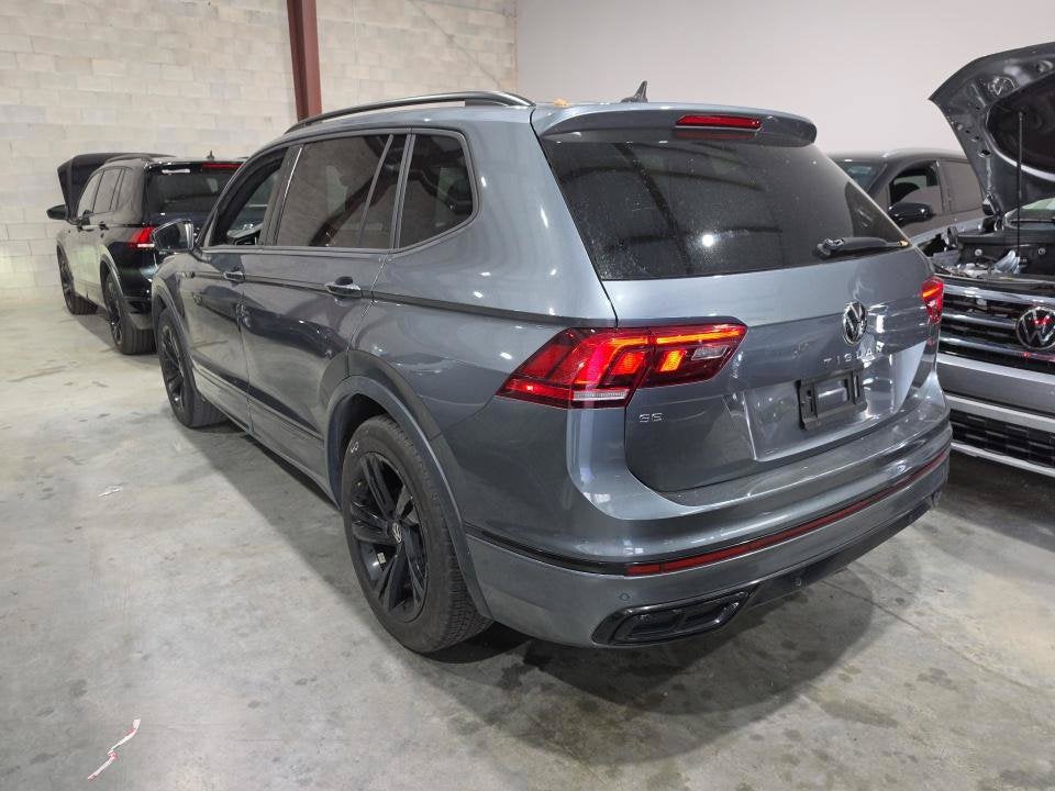2023 Volkswagen Tiguan SE R-Line Black
