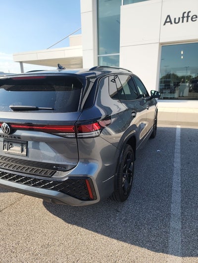 2025 Volkswagen Tiguan SE R-Line Black