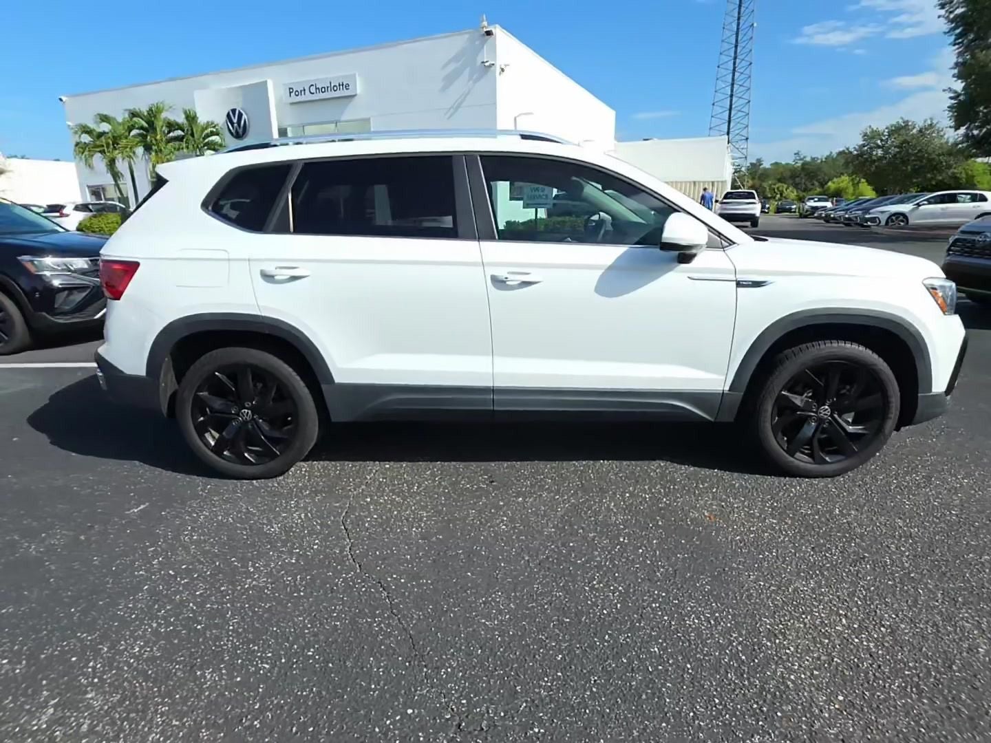 2023 Volkswagen Taos SE