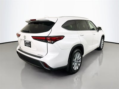 2022 Toyota Highlander Limited