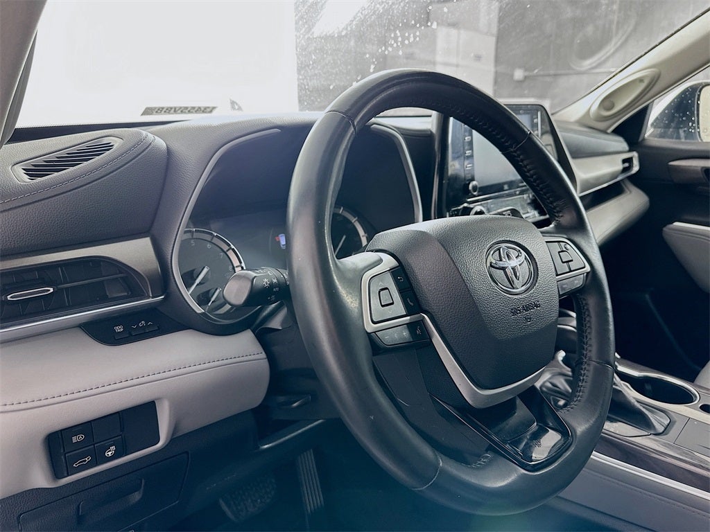 2022 Toyota Highlander Limited