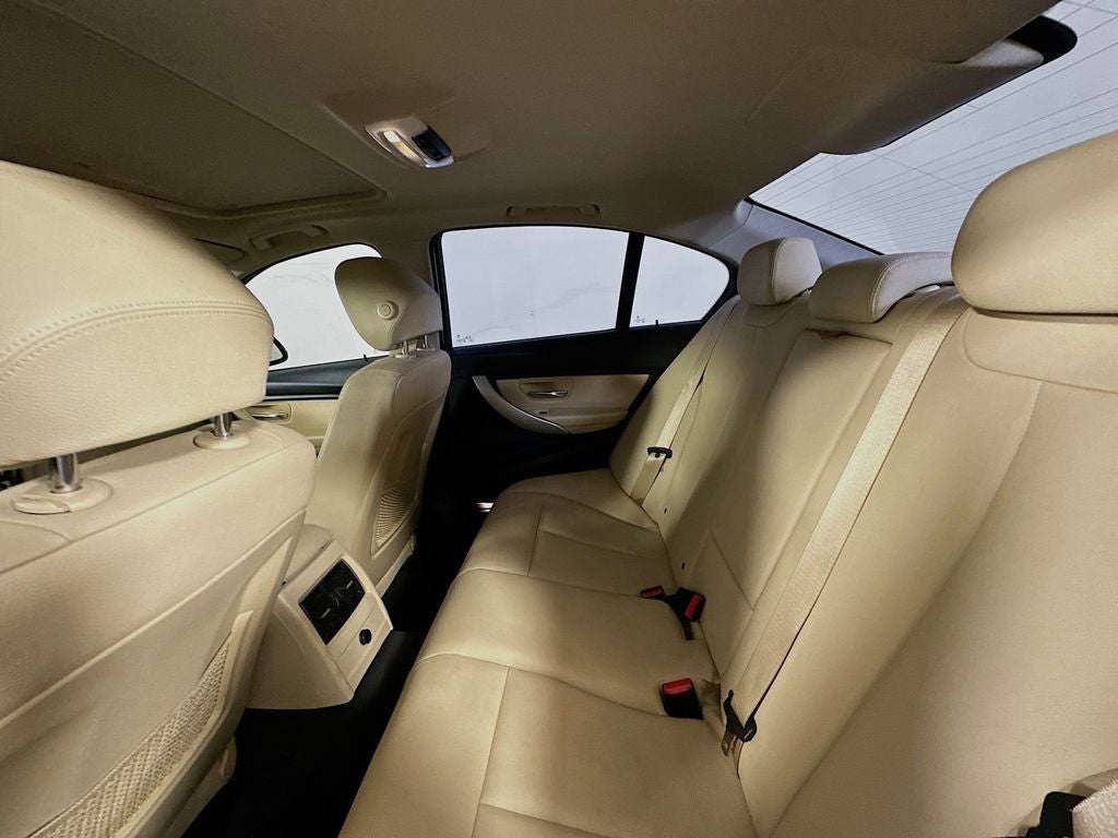 2018 BMW 3 Series 320i