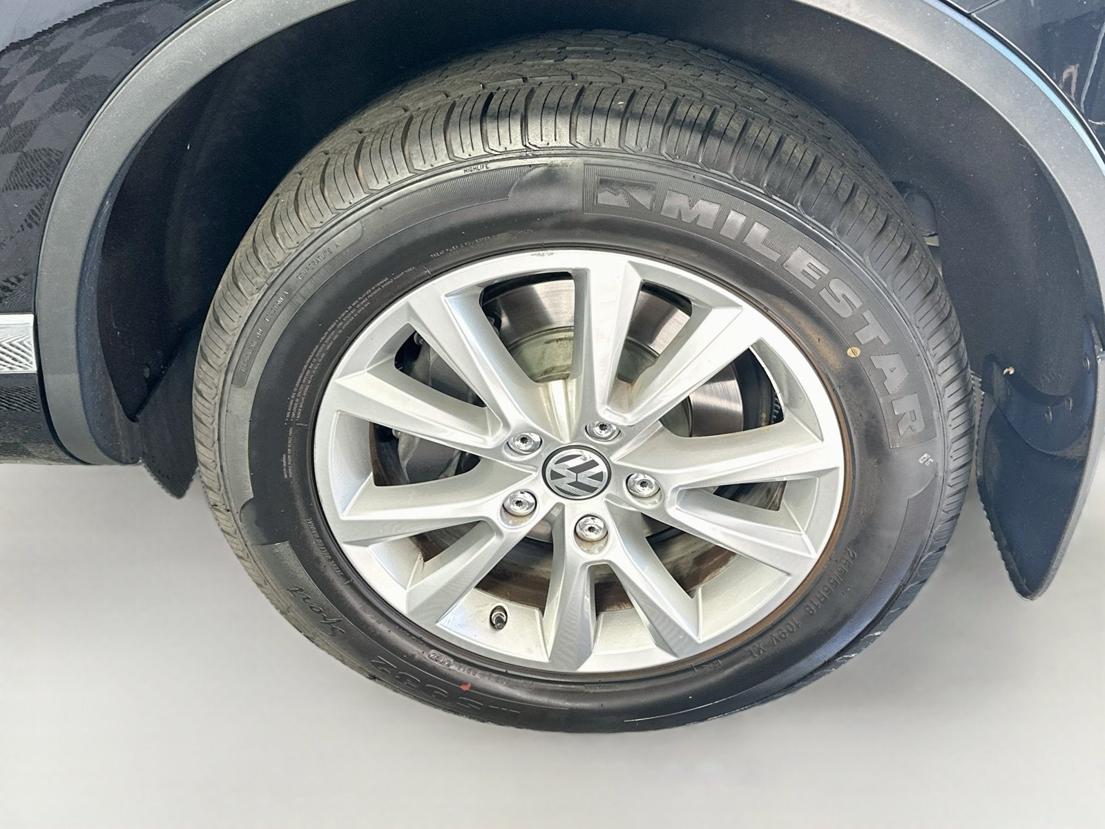 2016 Volkswagen Touareg Sport