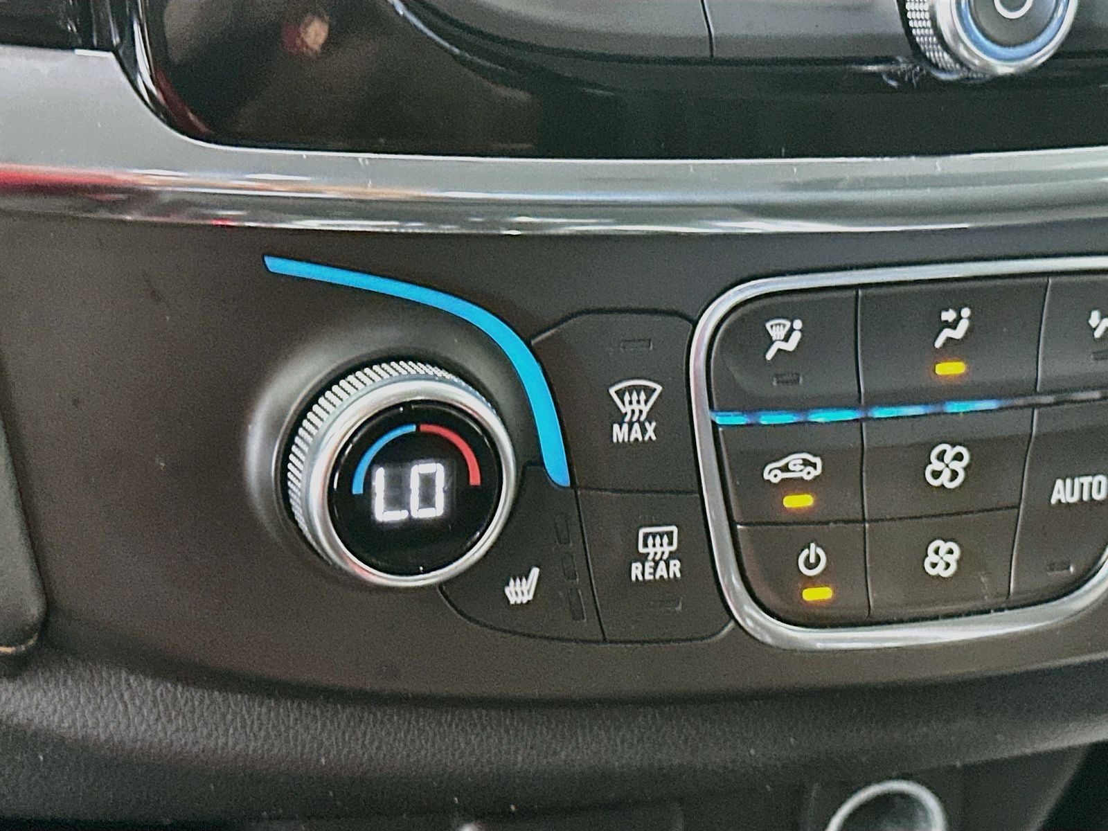 2018 Chevrolet Traverse LT Cloth w/1LT