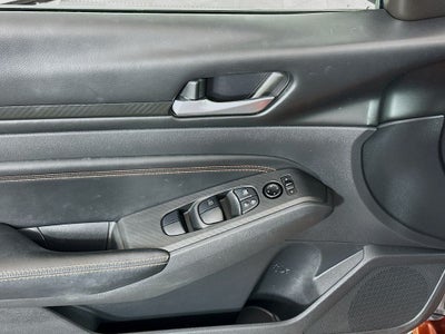 2022 Nissan Altima 2.0 SR