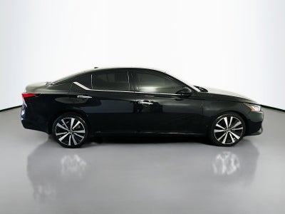 2021 Nissan Altima 2.5 Platinum