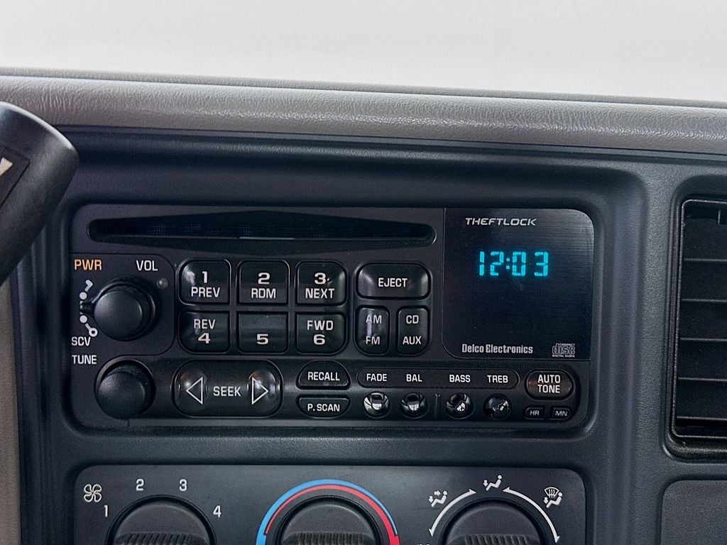 2000 Chevrolet Silverado 1500 LS