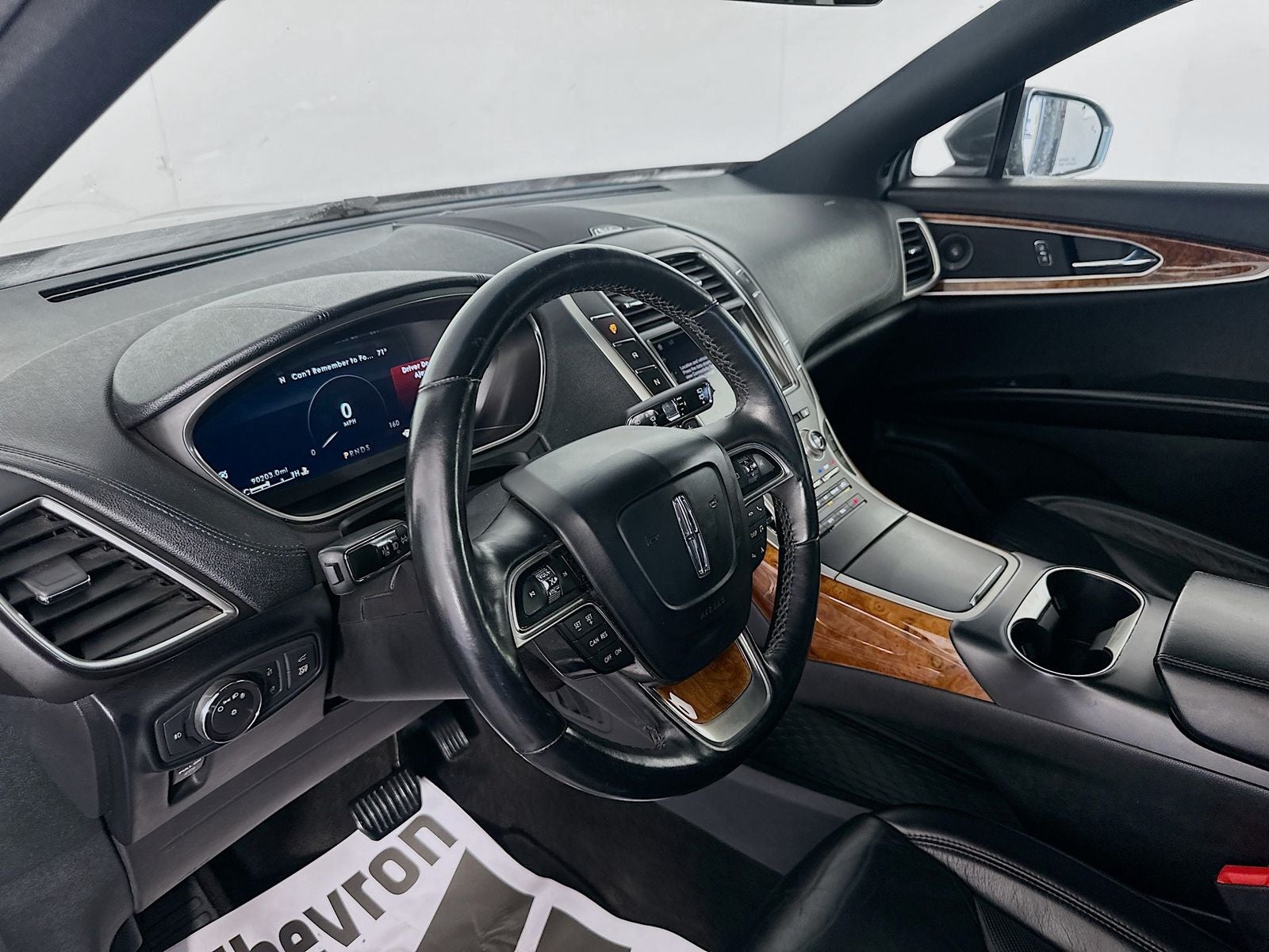 2019 Lincoln Nautilus Select