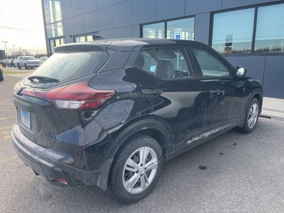 2025 Nissan Kicks Play S