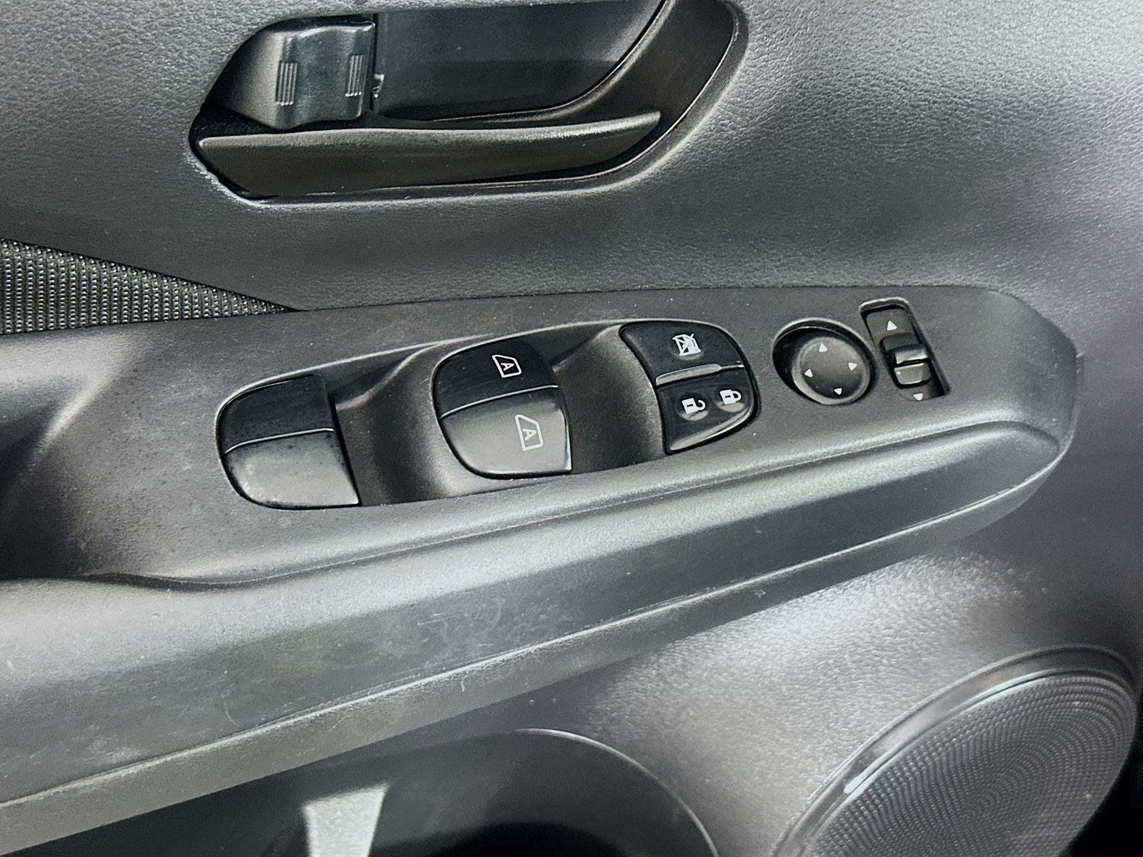 2022 Nissan Kicks S