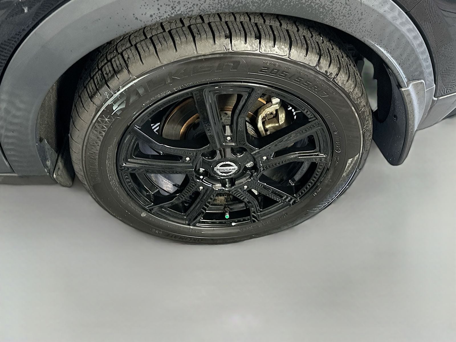 2021 Nissan Kicks SR