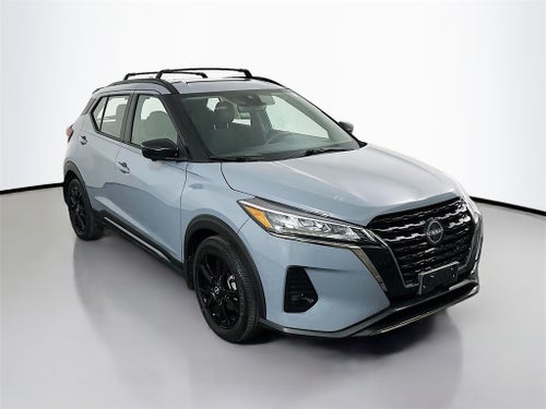 2022 Nissan Kicks SR