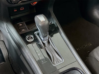 2022 Nissan Kicks SR