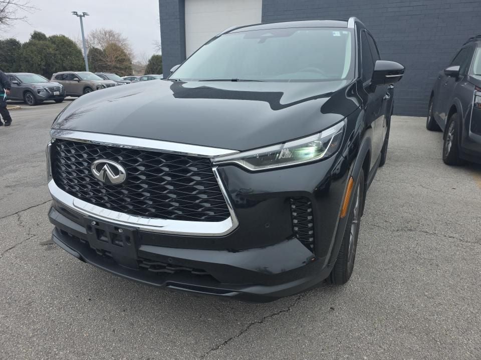 2023 INFINITI QX60 LUXE