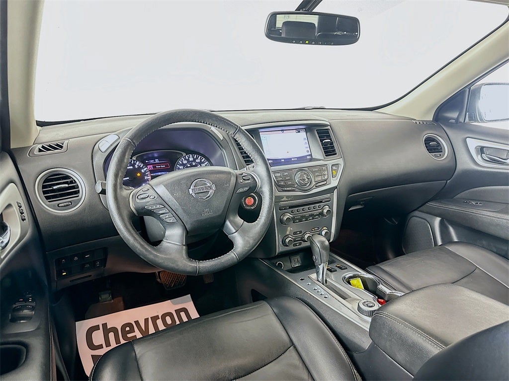 2019 Nissan Pathfinder SL