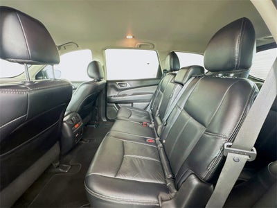 2019 Nissan Pathfinder SL