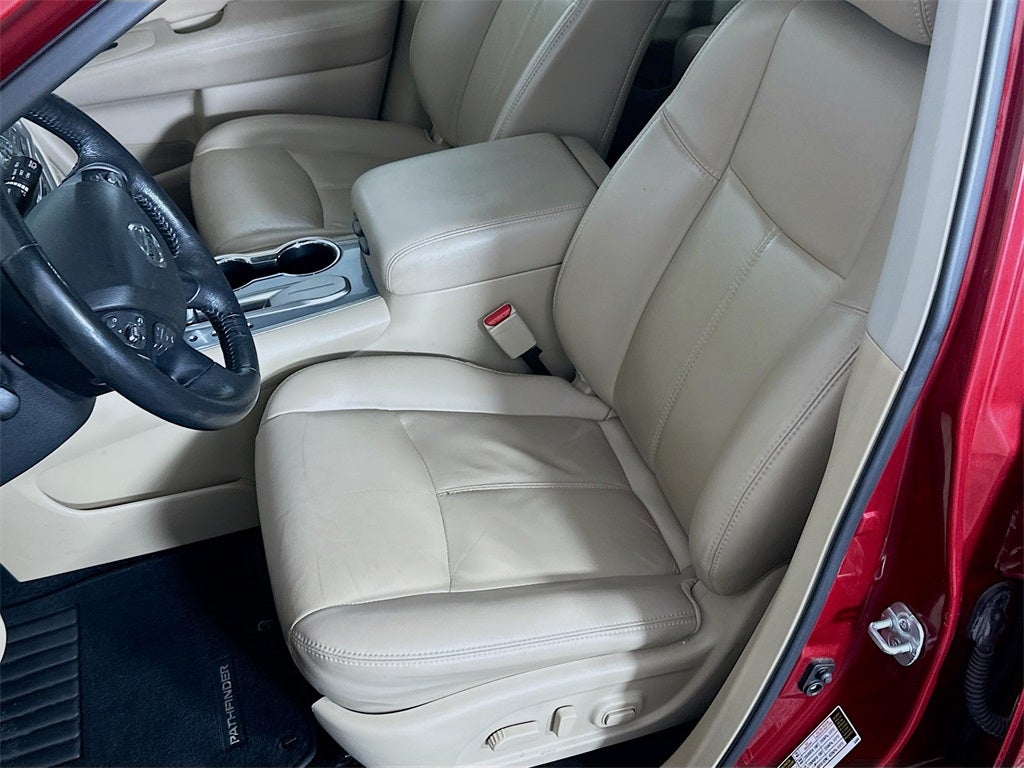 2018 Nissan Pathfinder SL