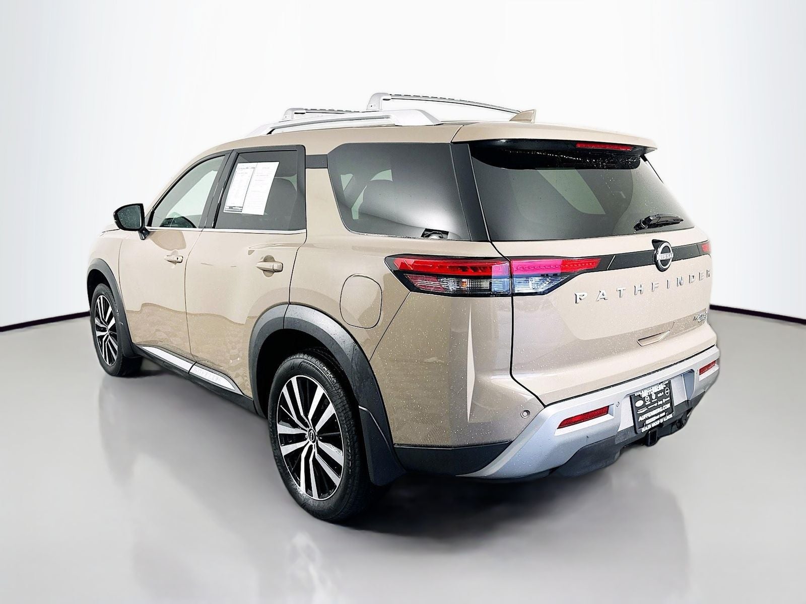 2023 Nissan Pathfinder Platinum