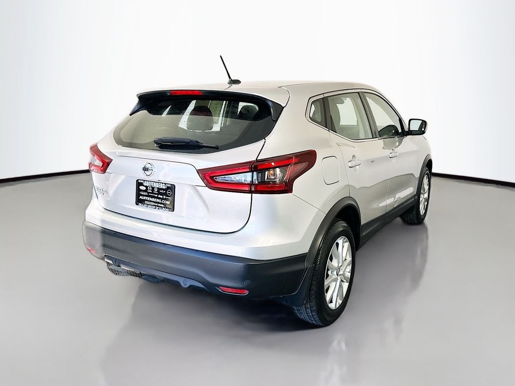 2022 Nissan Rogue Sport S