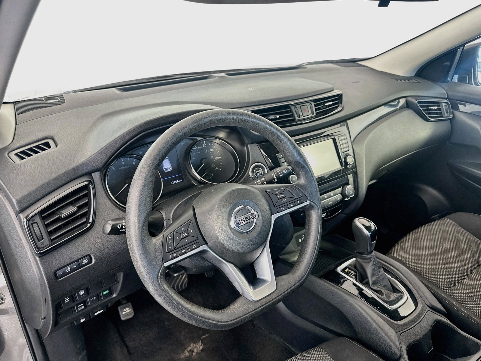 2020 Nissan Rogue Sport SV