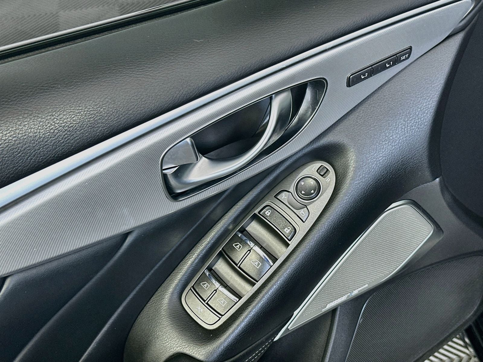 2022 INFINITI Q50 LUXE