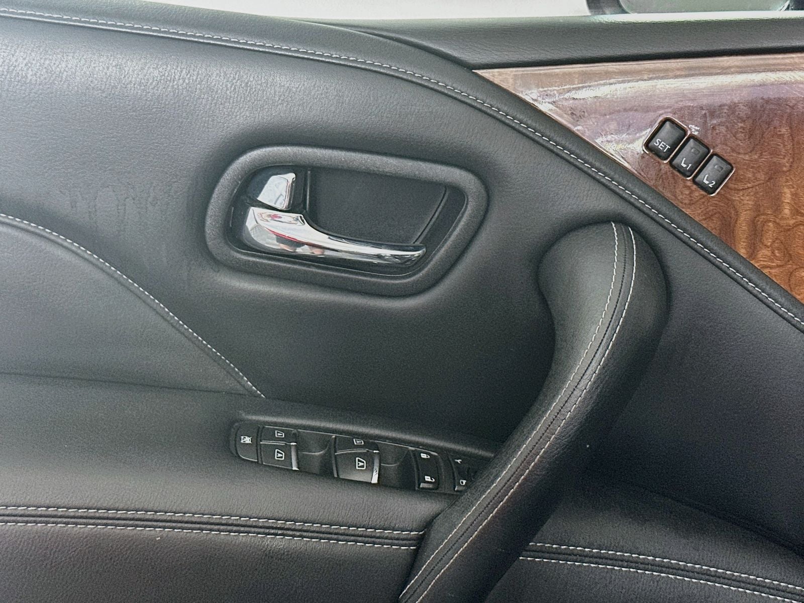 2018 INFINITI QX80 Base